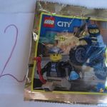 xx(LE2) ÚJ BONTATLAN LEGO CITY FIGURA , FIGURA RENDŐR ÉS RABLÓ fotó
