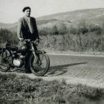 Kisebb méret, úr Csepel 125-ös motorkerékpárral, jármű, közlekedés, kommunizmus, 1950-es évek, Er... fotó