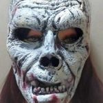 Halloween farsangi véres koponya zombi halálfej maszk álarc fotó