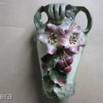 Cseresznyés virágos régi majolika - kerámia váza fotó