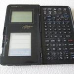 Sharp IQ-7000 Electronic Organizer ( menedzserkalkulátor ) fotó