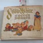 Walt Disney's Snow White and the Seven Dwarfs (Studio Book) Hardcover – October 5, 1979 ára 200 fotó