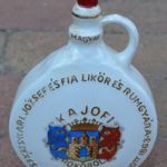 Zsolnay porcelán kulacs Kajofi Hokobol, Karl József és Fia Likőr és Rumgyára Székesfehérvár ca1930 fotó