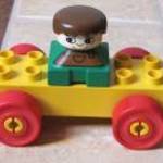 LEGO DUPLO autóalap + figura AKCIÓ! fotó