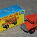 Matchbox (Regular Wheels) #28 Mack Dump Truck (eredeti dobozzal) fotó