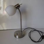 Mömax fém flexibilis asztali lámpa fotó