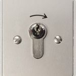 Kaiser Nienhaus 322600 Kapunyitó meghajtó kulcsos nyomógomb Falra szerelhető fotó