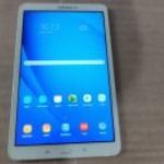 Samsung Galaxytab SM-T580 fehér 10, 1"-os tablet hibátlanul működő állapotban fotó