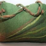 Gyapjú-nemez, zöld-barna, egyedi, különleges, kézzel készült, hatalmas pakolós válltáska, táska-női fotó