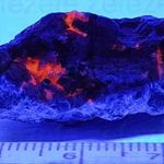 Világító UV ásvány - Sodalite-syenite „yooperlite” ásvány (707.) fotó