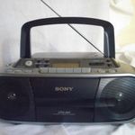 SONY CFD-S01 hordozható CD-s sztereó rádiómagnó fotó