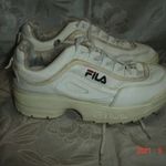 Minőségi FILA 36-s magas talpú cipő. fotó
