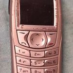 Nokia 6610 retro mobiltelefon (L) fotó