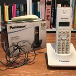 Panasonic KX-TG1711 hordozható vezetékes telefon dobozában tartozékokkal fotó