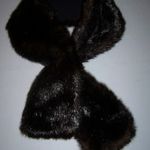 "AVON 100% polyester" barna műszőrme gallér sál h.102cm szél.12cm bujtatós fazon kabát dzsekihez Új fotó