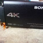 SONY FDR-AX33 4K videokamera LCD kijelző + oldalpanel fotó