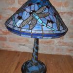 Tiffany asztali lámpa, szitakötős 58 cm fotó