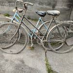 2 db felújítandó retro bicikli, kerékpár fotó