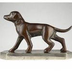 1C281 Régi bronzírozott öntöttvas kutya, kölyök vizsla szobor 19 cm fotó