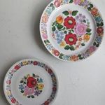 Kalocsai kézzel festett tányérok párban 24 és 28cm méret fotó