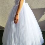 Menyasszonyi ruha, szalagavatós ruha, keringő ruha fotó