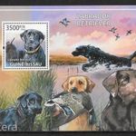 2009. Guinea-Bissau , Labrador retriever kutya blokk ( 14 € ) fotó