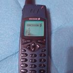 ERICSSON R320 - TELEFON + ROSSZ AKKU , TESZTELVE , TÖKÉLETESEN MÜKÖDIK. Retro Mobil fotó