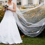 Menyasszonyi öltözet (ruha + abroncs + fátyol) fotó
