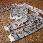 Dínó mintás, feliratos puha, meleg polár fiú pizsama együttes 4-5-évesre fotó