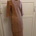 Női 36-38-as capuccinó színű őszi-téli feszülős egész ruha, üzleti ruha, 3/4-es újjal , elasztikus fotó