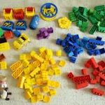 LEGO DUPLO és vele kompatibilis építő játék csomag 169db. kisauto , figura , kocka ... fotó