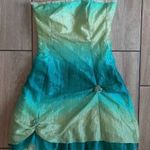 9700 felnőtt tündér ruha sellő jelmez zöld színátmenetes pánt nélküli alkalmi ruha fotó