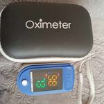 Új Oximéter cipzáros utazó tokjában, véroxigén- pulzus mérő fotó