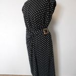 AKCIÓ! SHEIN fekete, fehér pöttyes díszcsattal állítható átlapolós szoknyás moletti ruha kb UK 22-24 fotó
