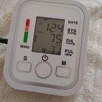 Digitális vérnyomásmérő és púlzusmérő fotó