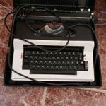 régi írógép fotó