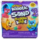 Kinetic Sand: Doggie Dig homokgyurma szett 170g meglepetés figurával - Spin Master fotó