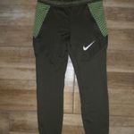 Eredeti NIKE zöld futball edző fiú nadrág gyerek S-es, 128-134 cm, 8-9 év fotó