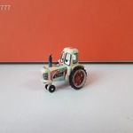 Eredeti Mattel Disney Cars Verdák Bumper Save Racing Tractor Traktor fém kisautó Villám barátja fotó