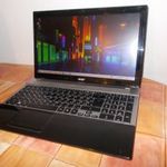 Acer V3 i5-ös laptop fotó