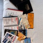Pilóta iratok könyvek prospektusok műszerek fotó