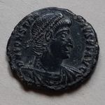 II. Constantius kisbronz FEL TEMP REPARATIO 15-16mm Fekete patina! fotó