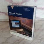 Microsoft Windows 3.0 doboz + könyv, aminek az érdekessége az, hogy... fotó