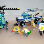 Lego City: Rendőrkutyás egység helikopterrel fotó