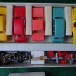 Óraműves játékautó Orosz építőkészlet 5 karosszériával ÓRAMŰVES SZERKEZETTEL fotó