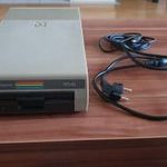 Commodore 1541 floppy drive - tesztelt, működik, kábeleivel fotó