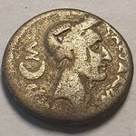 JULIUS CAESAR 44.BC. VENUS VICTORY RÓMAI EZÜST DENAR L.AEMILIUS BUCA fotó