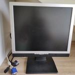 Fujitsu Siemens LCD monitor L7ZA-A1 C17-11 kábelekkel fotó