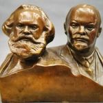 Marx és Lenin bronz szobor fotó