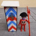 Schenk őrbódé és figura felszereléssel (Schenk figura kiegészítő -Playmobil kompatibilis) fotó